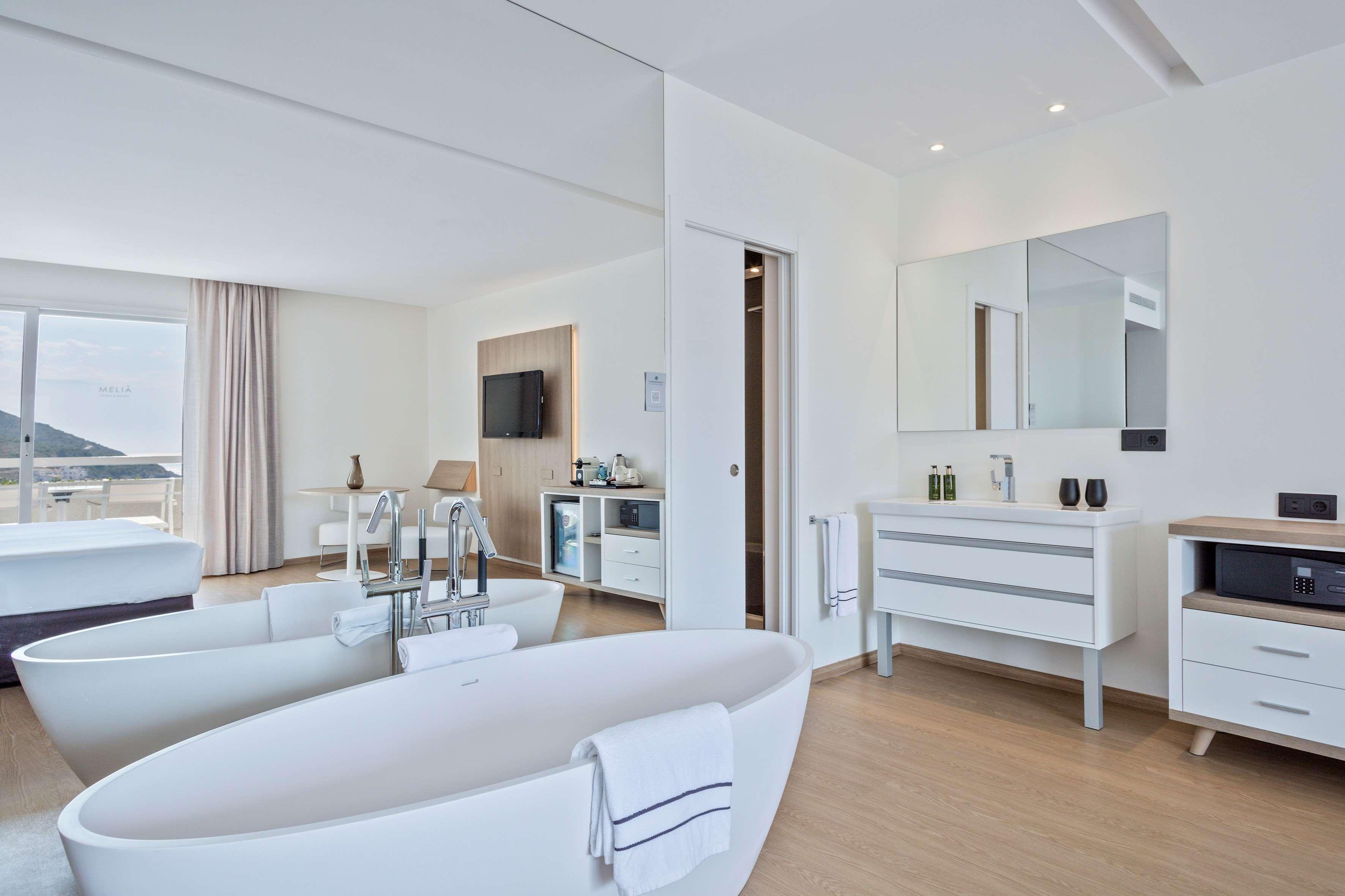 Melia Hotel 4*